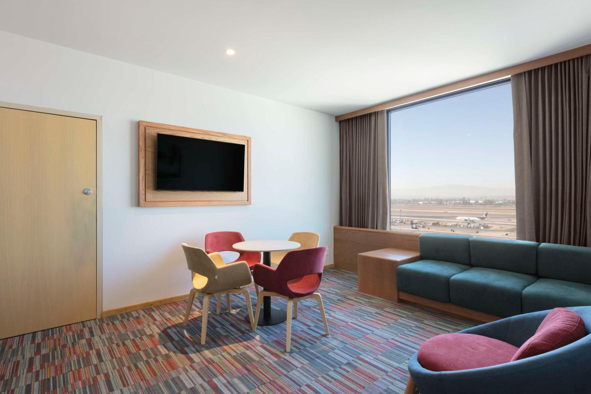 Hilton Garden Inn Guadalajara Airport El Zapote  Eksteriør bilde