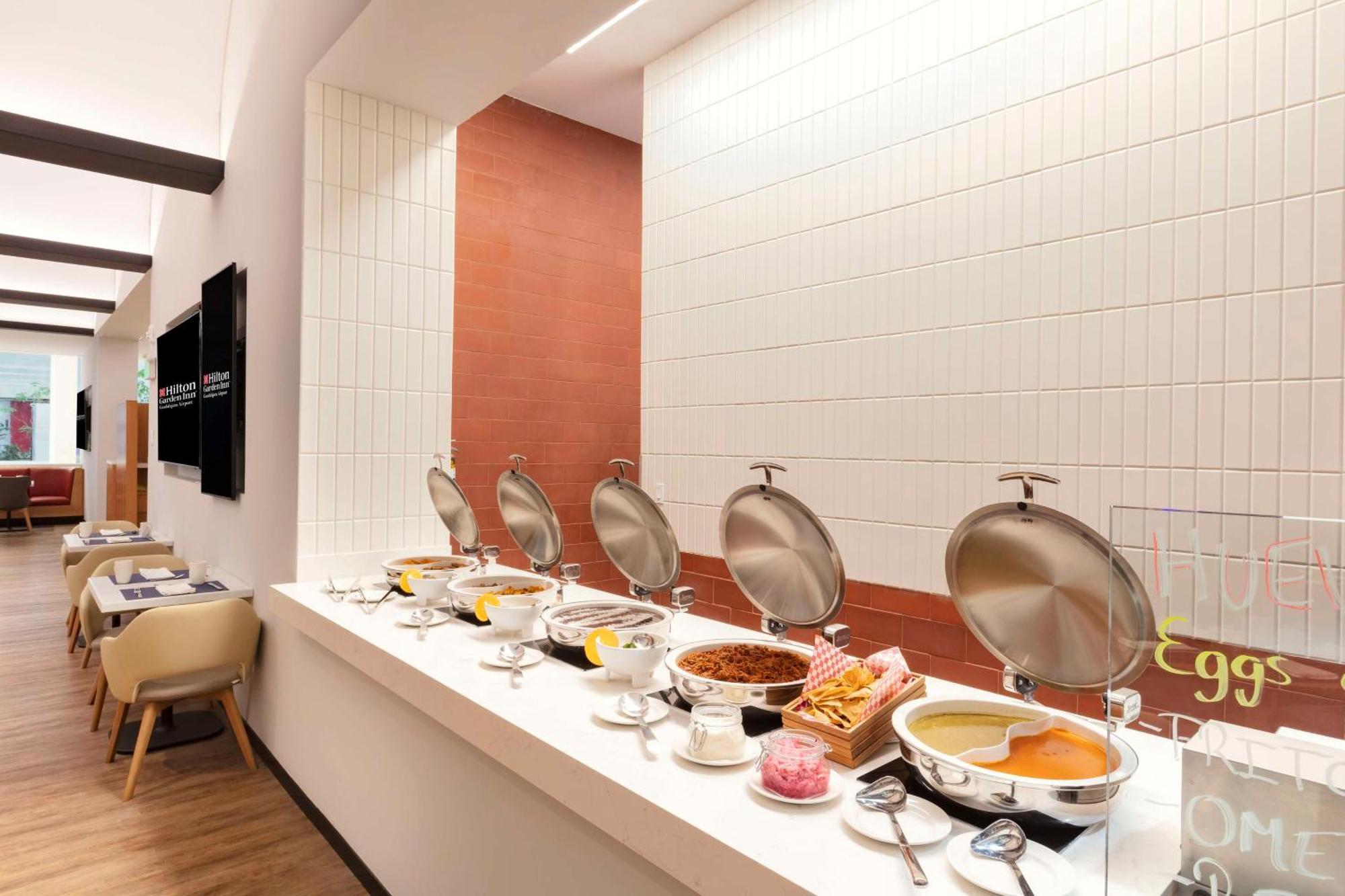 Hilton Garden Inn Guadalajara Airport El Zapote  Eksteriør bilde